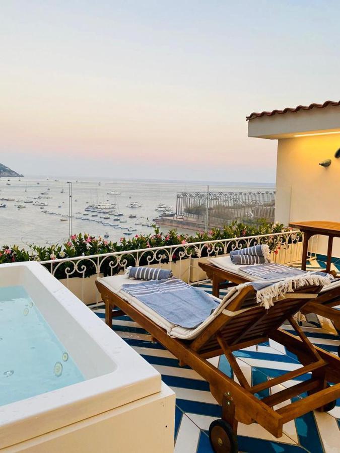 Villa Diamond Luxury Suite Positano Bagian luar foto